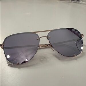 🔥Quay Silver Aviator Sunglasses with gold frame !